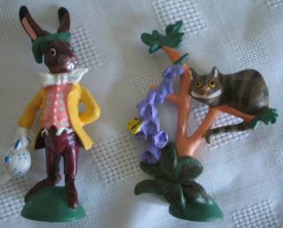 Walt Disney Movie Collectibles - Alice in Wonderland Cheshire Cat and March Hare Figures