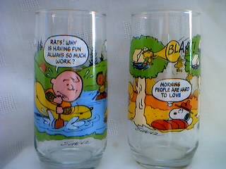 Peanuts Gang Collectibles - Snoopy, Charlie Brown, Linus & Lucy Woodstock Glasses - Camp Snoopy