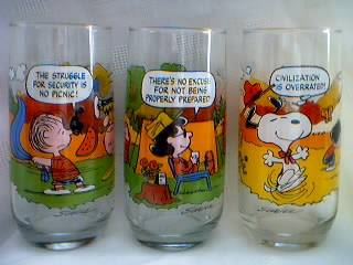 Peanuts Gang Collectiboles - Snoopy, Charlie Brown, Linus & Lucy Woodstock Glasses - Camp Snoopy