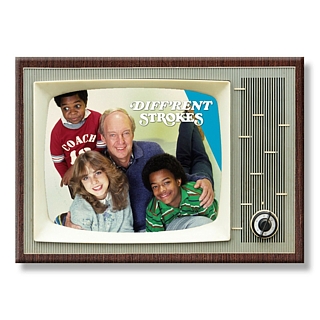 Television from the 1970's and 1980's Collectibles - Diff'rent Strokes Metal TV Magnet