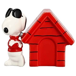 Snoopy and Peanuts Collectibles - Snoopy Joe Cool Ceramic Salt and Pepper Shakers Set