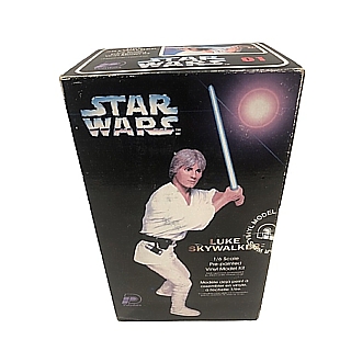 Star Wars Collectibles - Luke Skywalker Model Kit