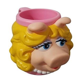 Muppets Collectibles - Miss Piggy Plastic Applause Mug