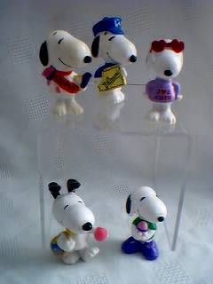 Peanuts Gang Collectibles - Snoopy Easter and Valentines Whitman's Figures