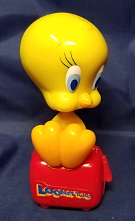 Looney Tunes Collectibles - Tweety Bird Bobble Head Nodder