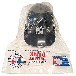 Major League Baseball - New York Yankees Helmet Bank